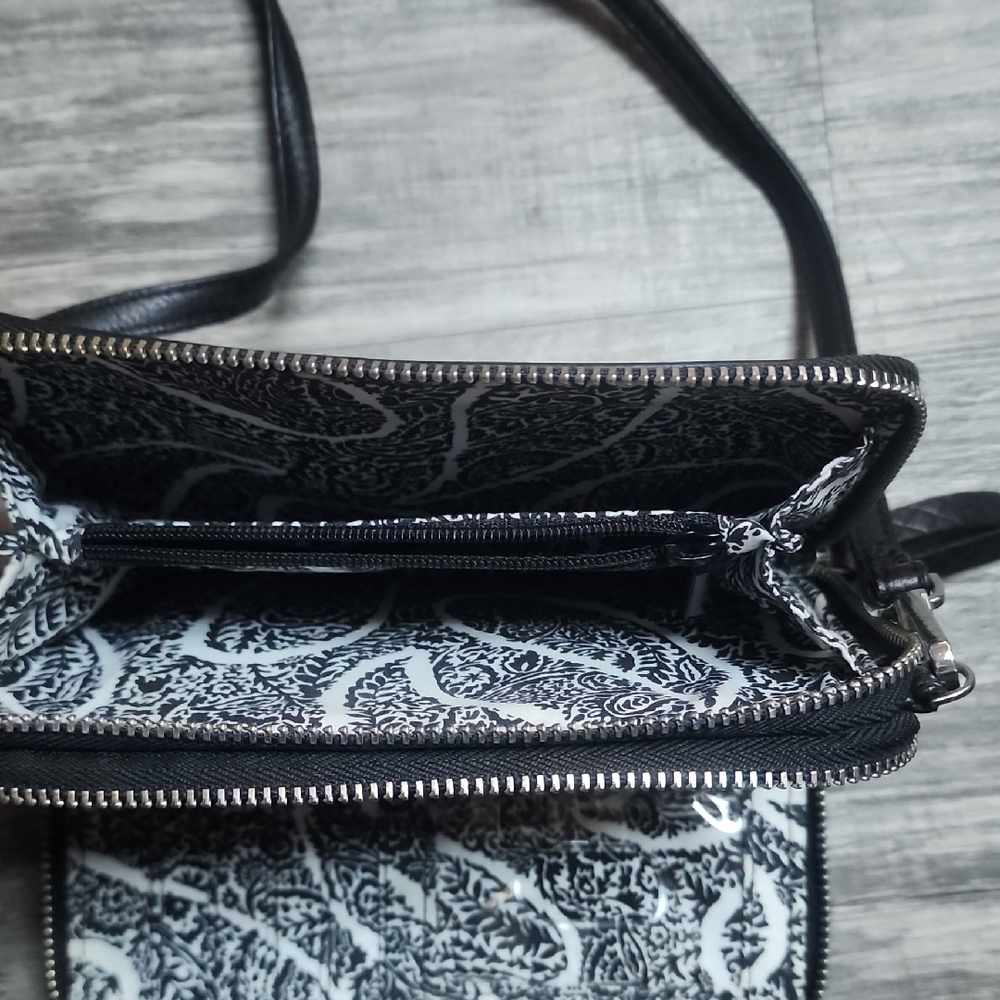 Vera Bradley Elegant Black Crossbody Bag - Picture 5 of 8